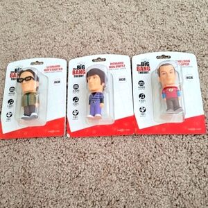 Set Of 3 Big Bang Theory 8 GB USB Flash Drives - Sheldon, Leonard, Howard - NEW!